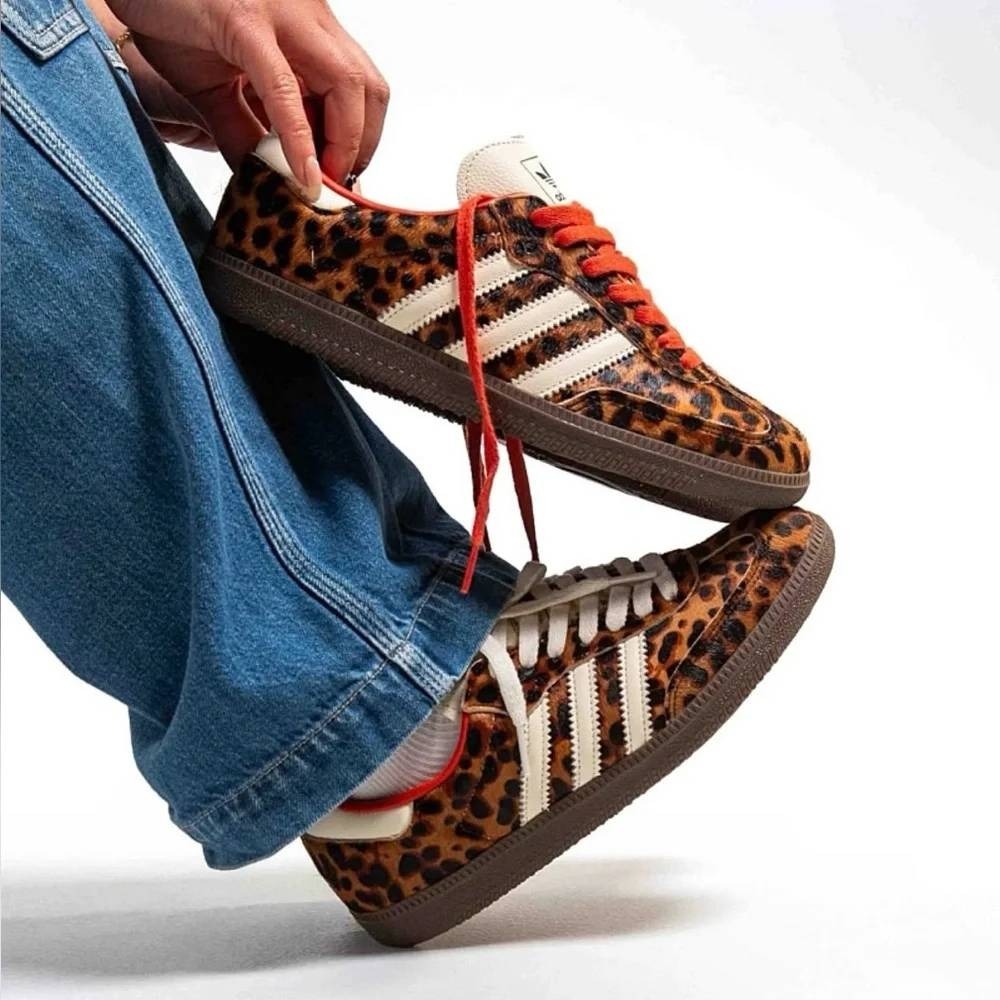 Adidas Samba Leopard Pony Hair Orange Laces Sneakers Womens 6 NEW
